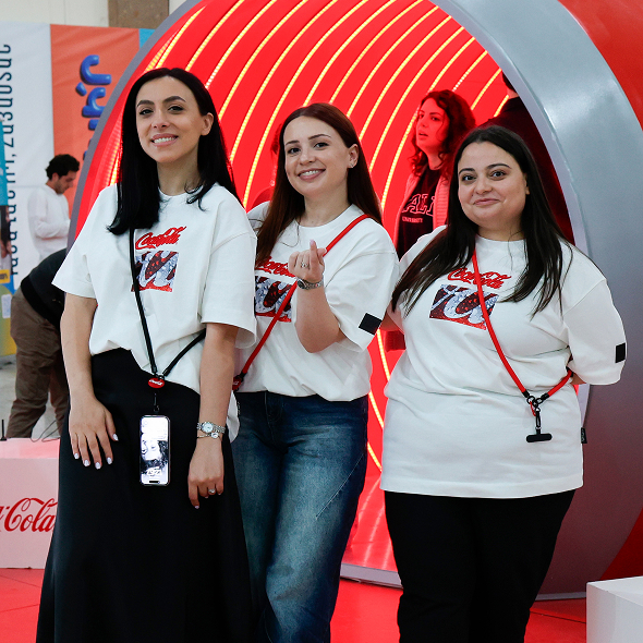 Coca-Cola SMM