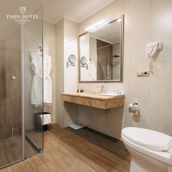 Paris Hotel
